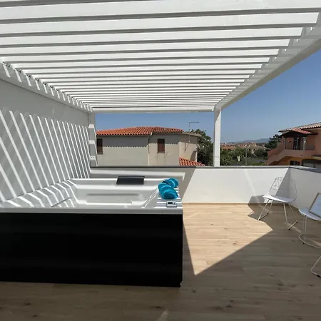 Chic & Charme Luxury Couette-café Olbia