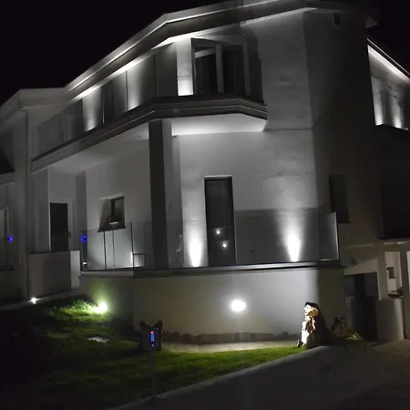 Chic & Charme Luxury Oda ve Kahvaltı 4*