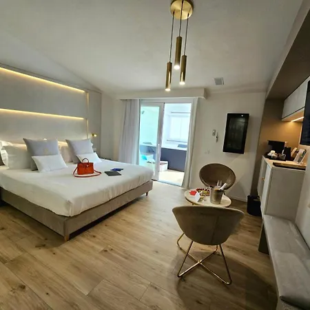 Chic & Charme Luxury 4*