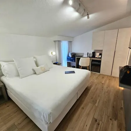 Bed & Breakfast Chic & Charme Luxury Olbia
