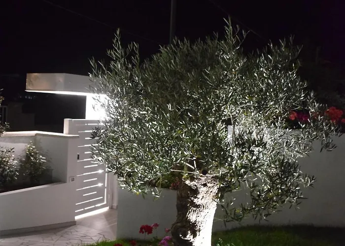 Chic & Charme Luxury Bed & Breakfast